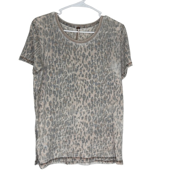 Free People Women's Tops Free People Tourist Tee Animal Print Size XS - Picture 2 of 11